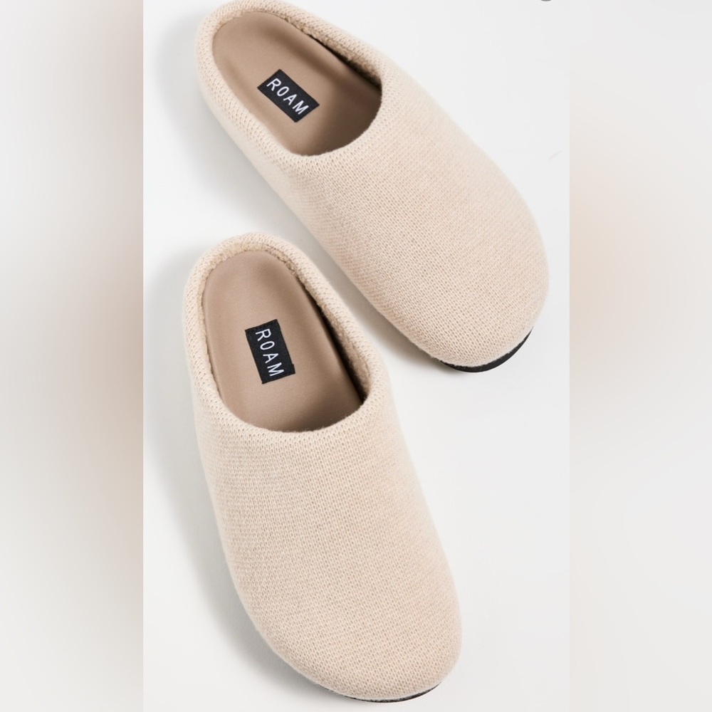 ROAM Beige Knit Slip-On Slippers